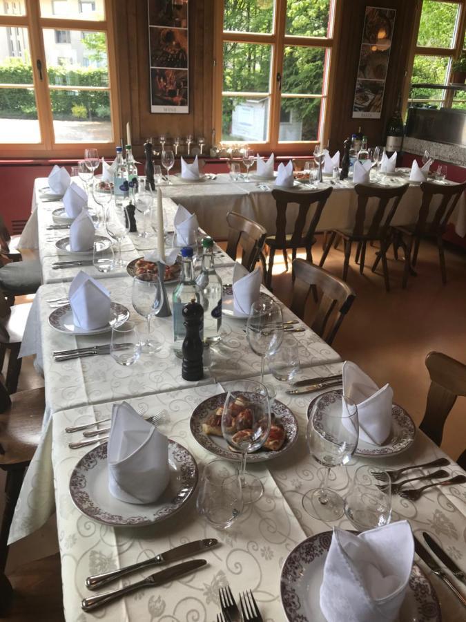 Hotel Restaurant Pizzeria Rotes Haus Munsterlingen ภายนอก รูปภาพ